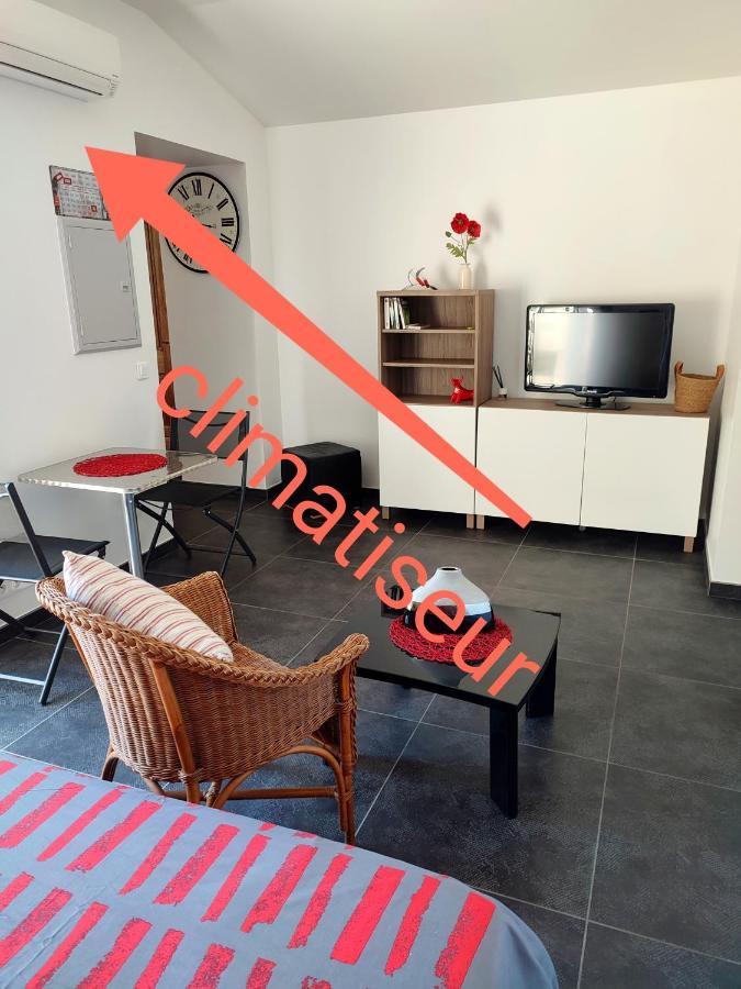 Studio R Homps Ом Екстер'єр фото